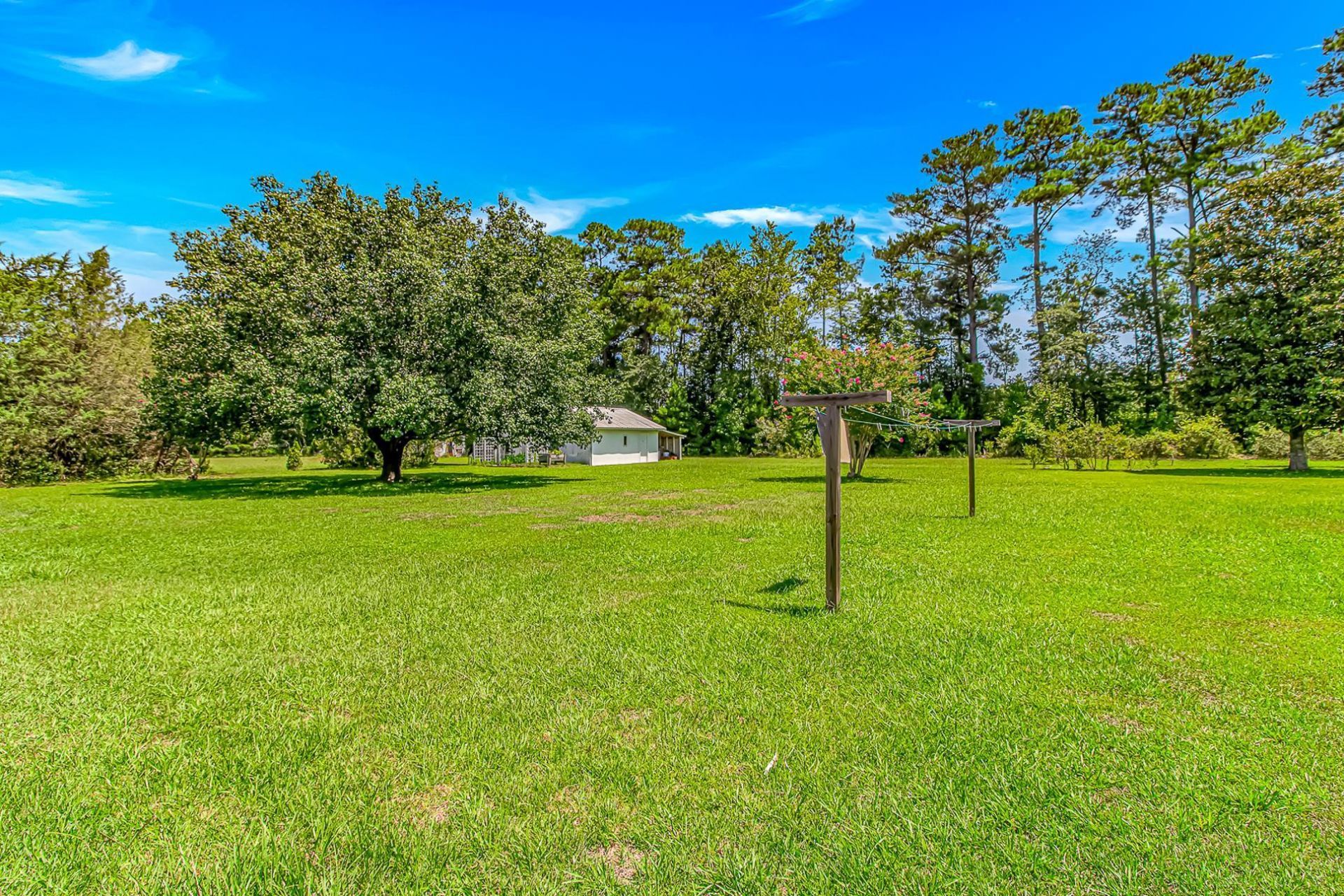 1353 Circle Bay Dr. Photo 33