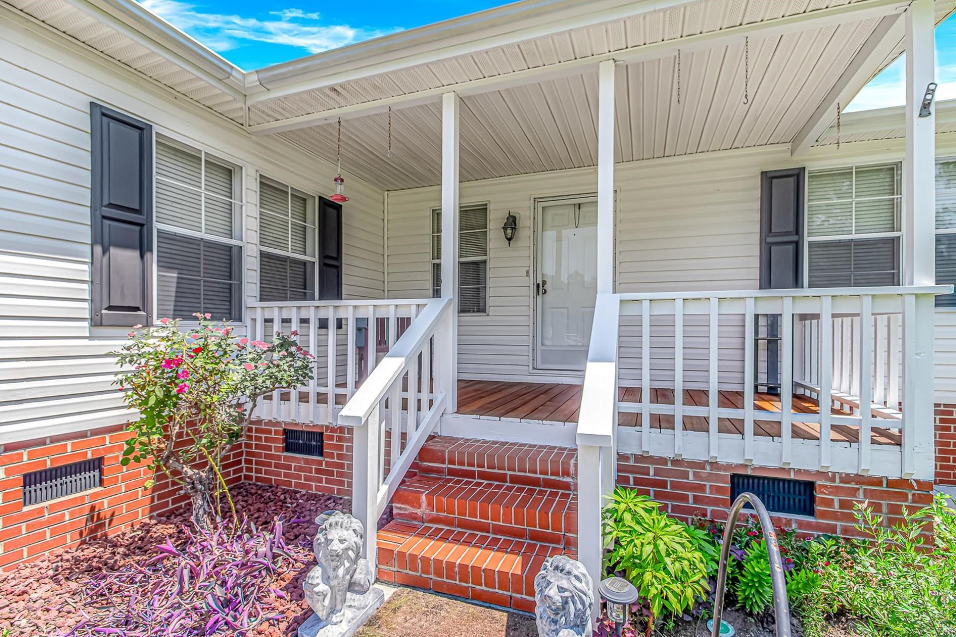 1353 Circle Bay Dr. Photo 5