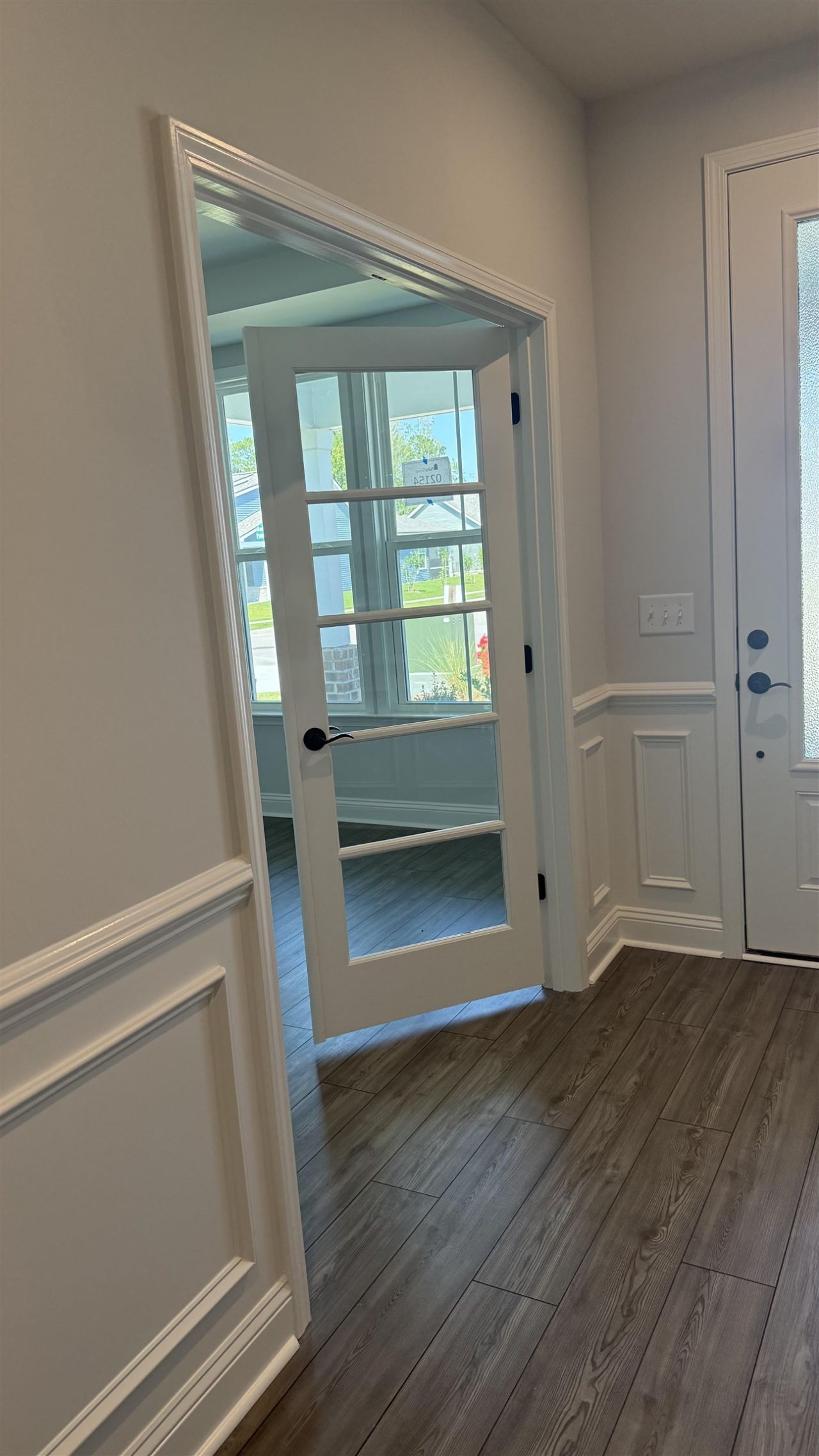633 Palm Bay Dr. Photo 9