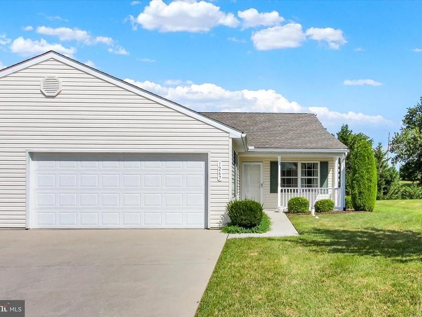 1267 Village Drive, Spring Grove, PA 17362 Main Photo