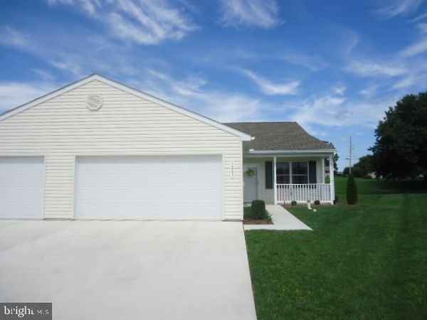 1267 VILLAGE DRIVE , SPRING GROVE, PA 17362