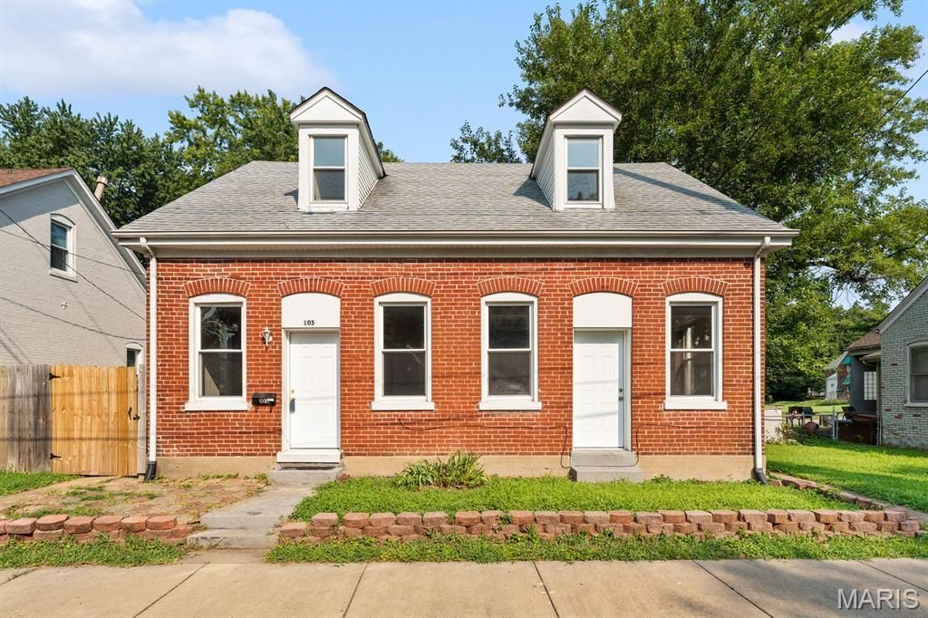 105 S 8th Street , Belleville, IL 62220 Main Photo