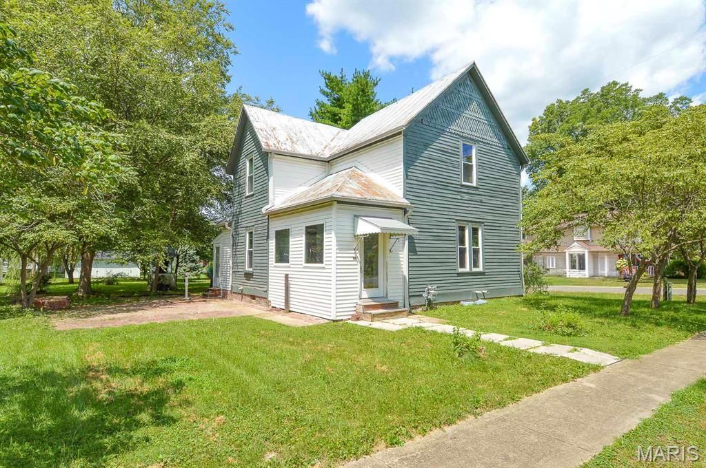 213 Mill Street , Saint Jacob, IL 62281 Main Photo