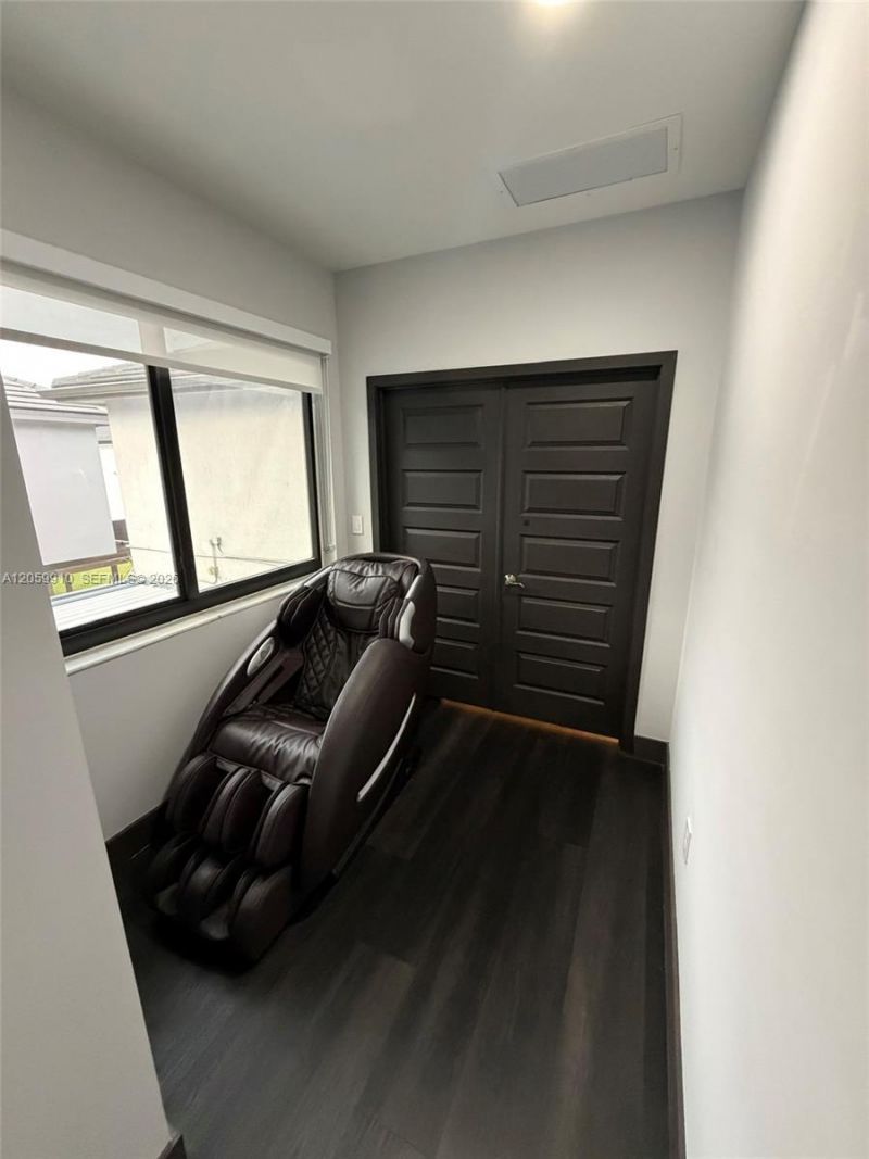 Please Call For Address, Miami, FL 33196 Photo