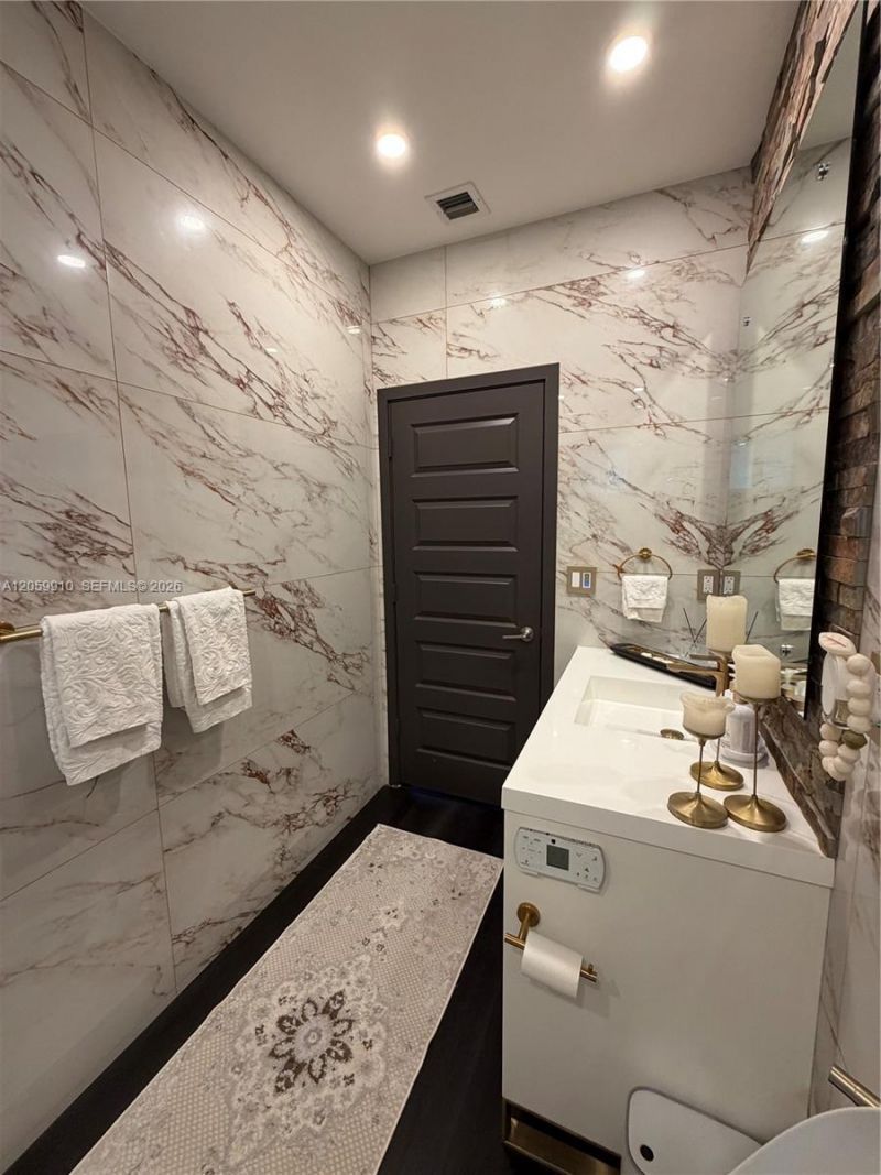 Please Call For Address, Miami, FL 33196 Photo