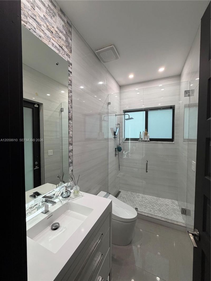 Please Call For Address, Miami, FL 33196 Photo