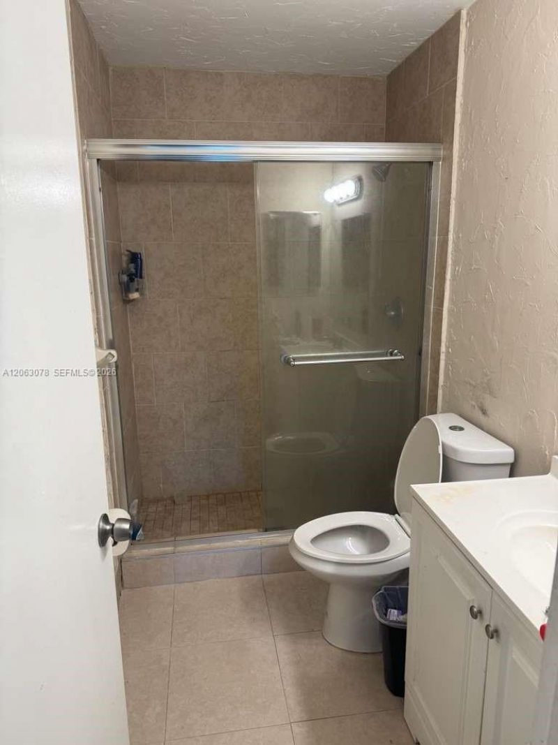 3675 NW 94th Ave, Unit 8J, Sunrise, FL 33351 Photo