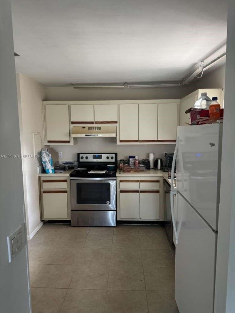 3675 NW 94th Ave, Unit 8J, Sunrise, FL 33351 Photo