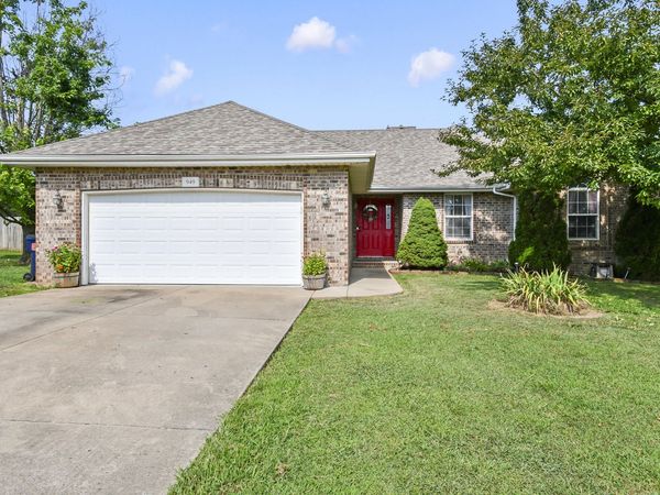 949 Megan Lane , Willard, MO 65781