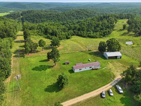 11253 Cr 321 , Eminence, MO 65466