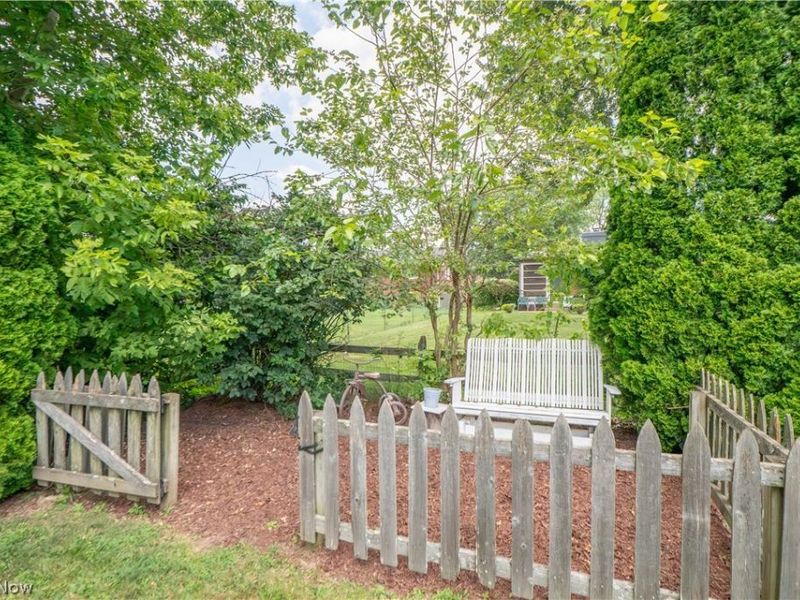 731 Bachtel Street SE, North Canton, OH 44720 Photo 43