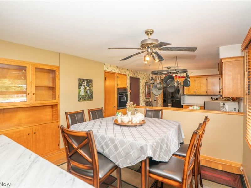731 Bachtel Street SE, North Canton, OH 44720 Photo 8