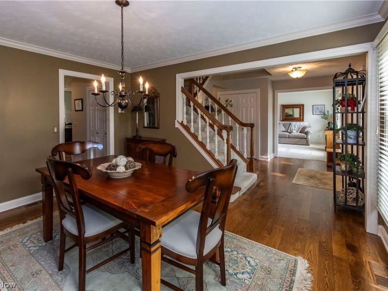 300 Lakeview Circle, Aurora, OH 44202 Photo 10