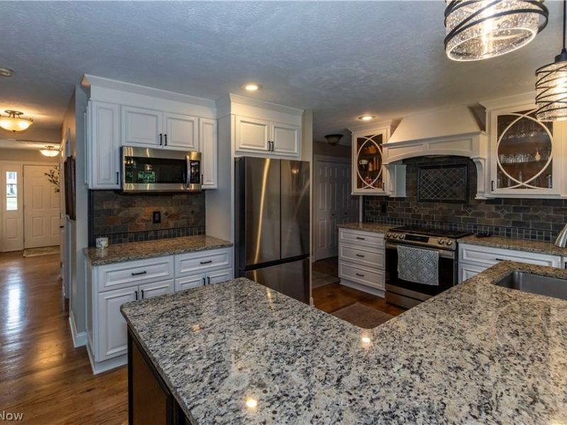 300 Lakeview Circle, Aurora, OH 44202 Photo 18