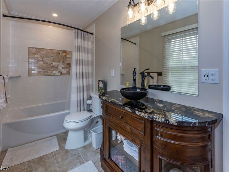 300 Lakeview Circle, Aurora, OH 44202 Photo 32