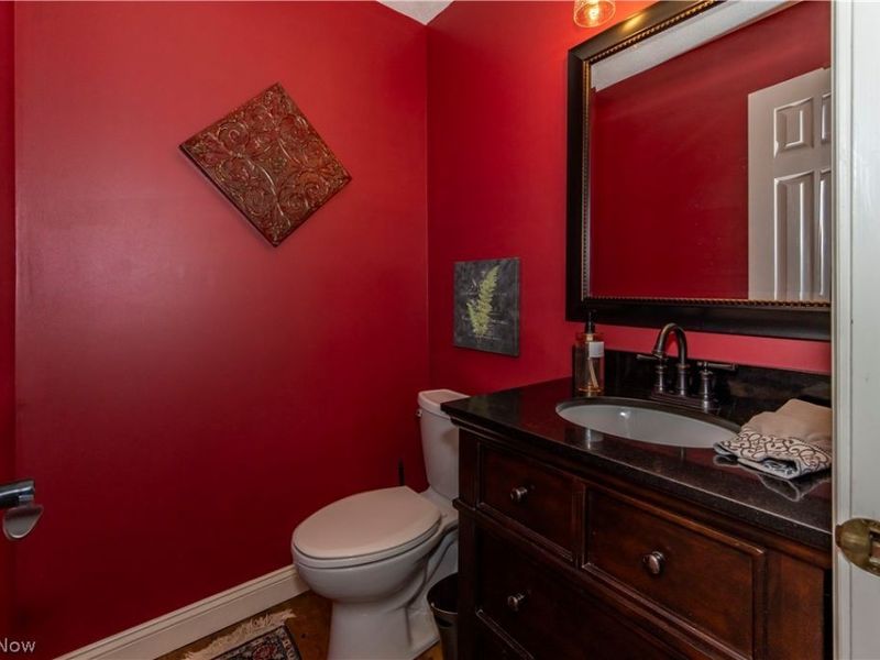 300 Lakeview Circle, Aurora, OH 44202 Photo 7