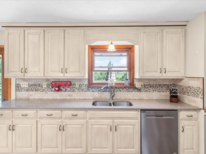 1380 County Road 11 , Bellefontaine, OH 43311 Photo 17