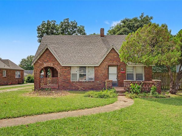 1216 S Birmingham Avenue E, Tulsa, OK 74104
