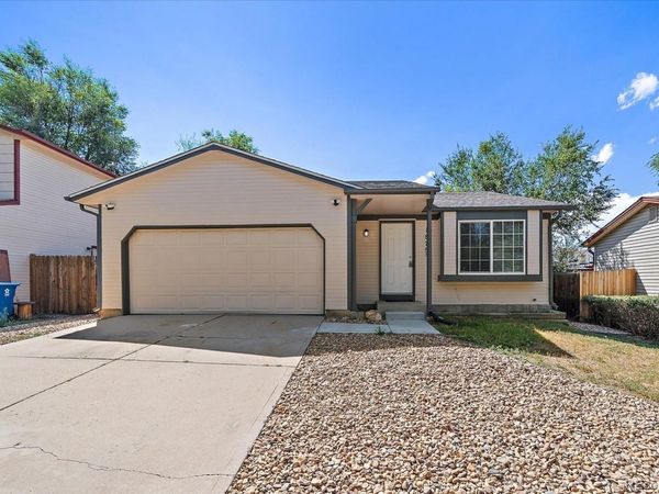18757 E Hawaii Drive , Aurora, CO 80017