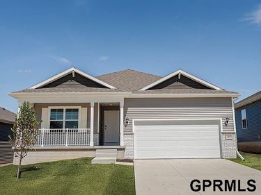 12859 S 64th Avenue, Papillion, NE 68133