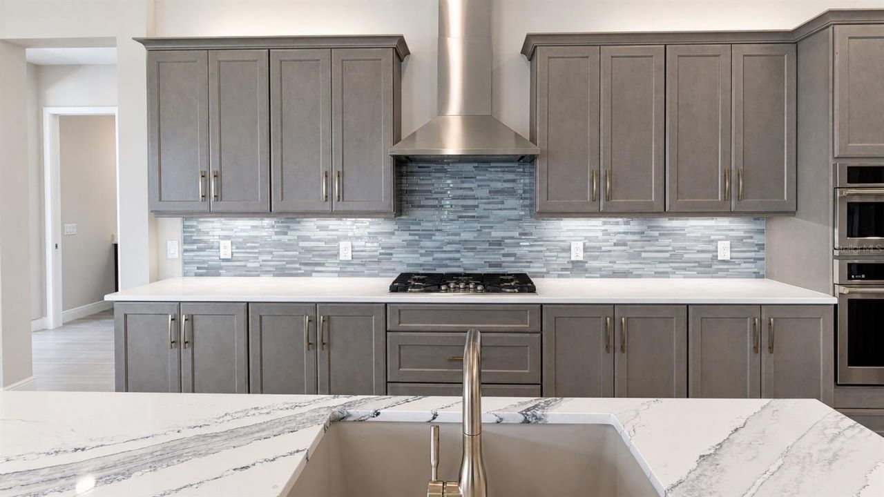 812 Blue Shell Loop, Sarasota, FL 34240 Photo
