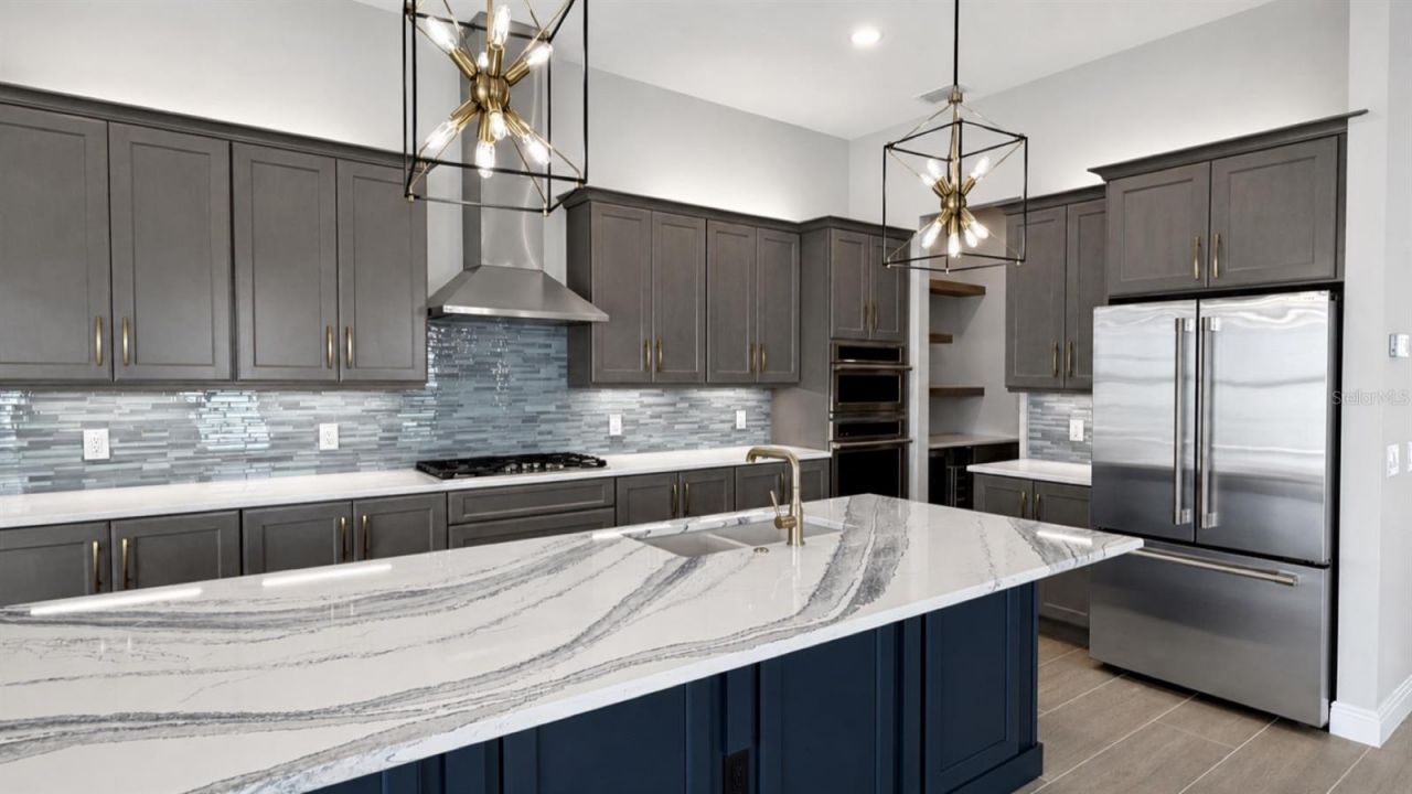 812 Blue Shell Loop, Sarasota, FL 34240 Photo