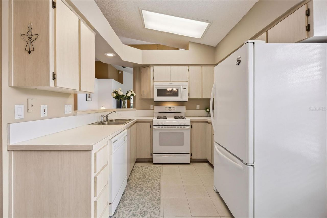 26740 Cash Court, Leesburg, FL 34748 Photo