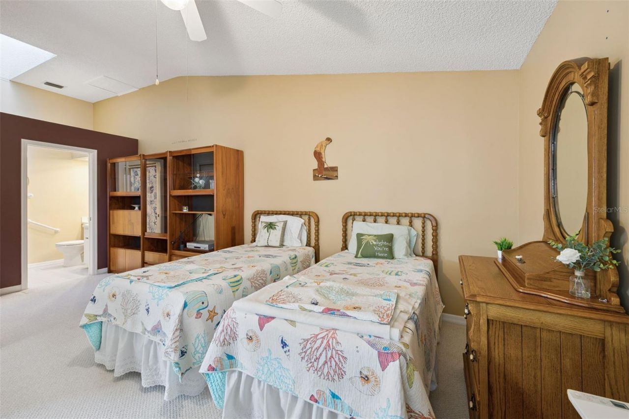 26740 Cash Court, Leesburg, FL 34748 Photo