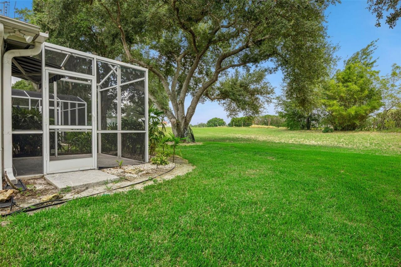 26740 Cash Court, Leesburg, FL 34748 Photo