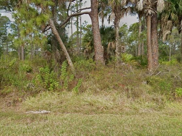 1235 HESTER STREET , PORT CHARLOTTE, FL 33953