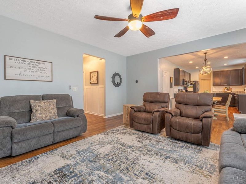 3125 Running Deer Trail, Franklin Twp, OH 45005 Photo 4