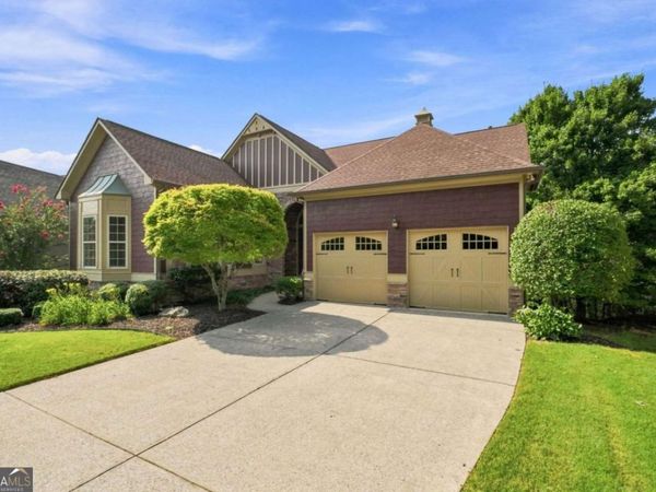 312 Twin Peaks Loop, Canton, GA 30114