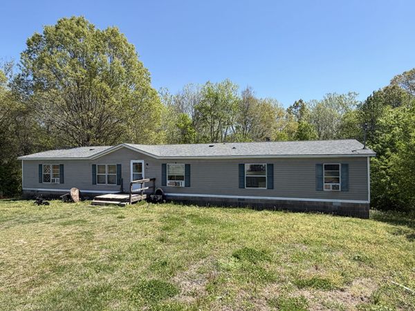 201 Lakeshore Dr , Oakfield, TN 38362