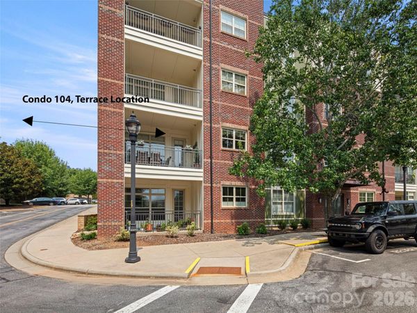 5 Farleigh Street, Unit 104, Asheville, NC 28803