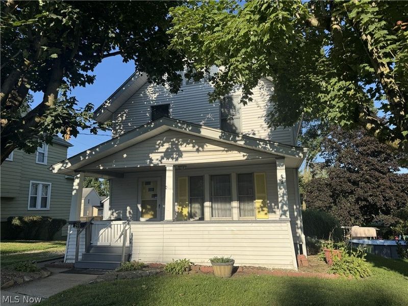 235 15th Street NW, Barberton, OH 44203 Photo 1