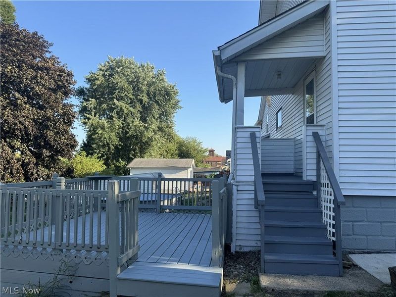235 15th Street NW, Barberton, OH 44203 Photo 4