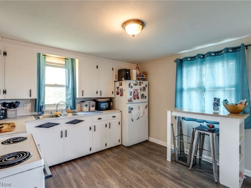 1425 Colonial Boulevard NE, Canton, OH 44714 Photo 7