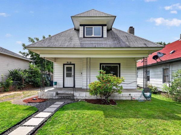 713 W Jackson Ave, Spokane, WA 99205