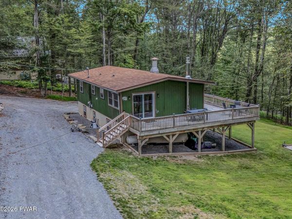 103 Ash Lane , Greentown, PA 18426