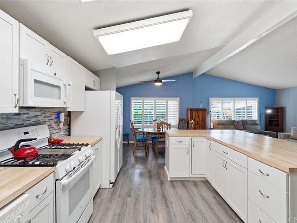 276 N El Camino Real, Unit 80, Oceanside, CA 92058