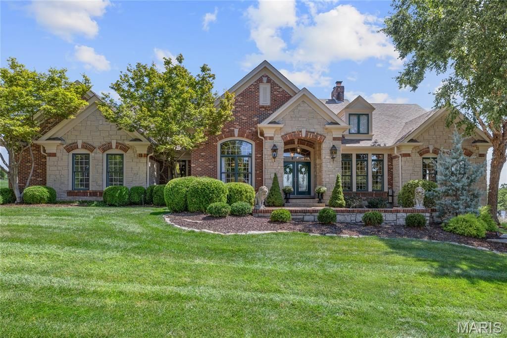 5407 Guinevere Drive, Weldon Spring, MO 63304 Main Photo