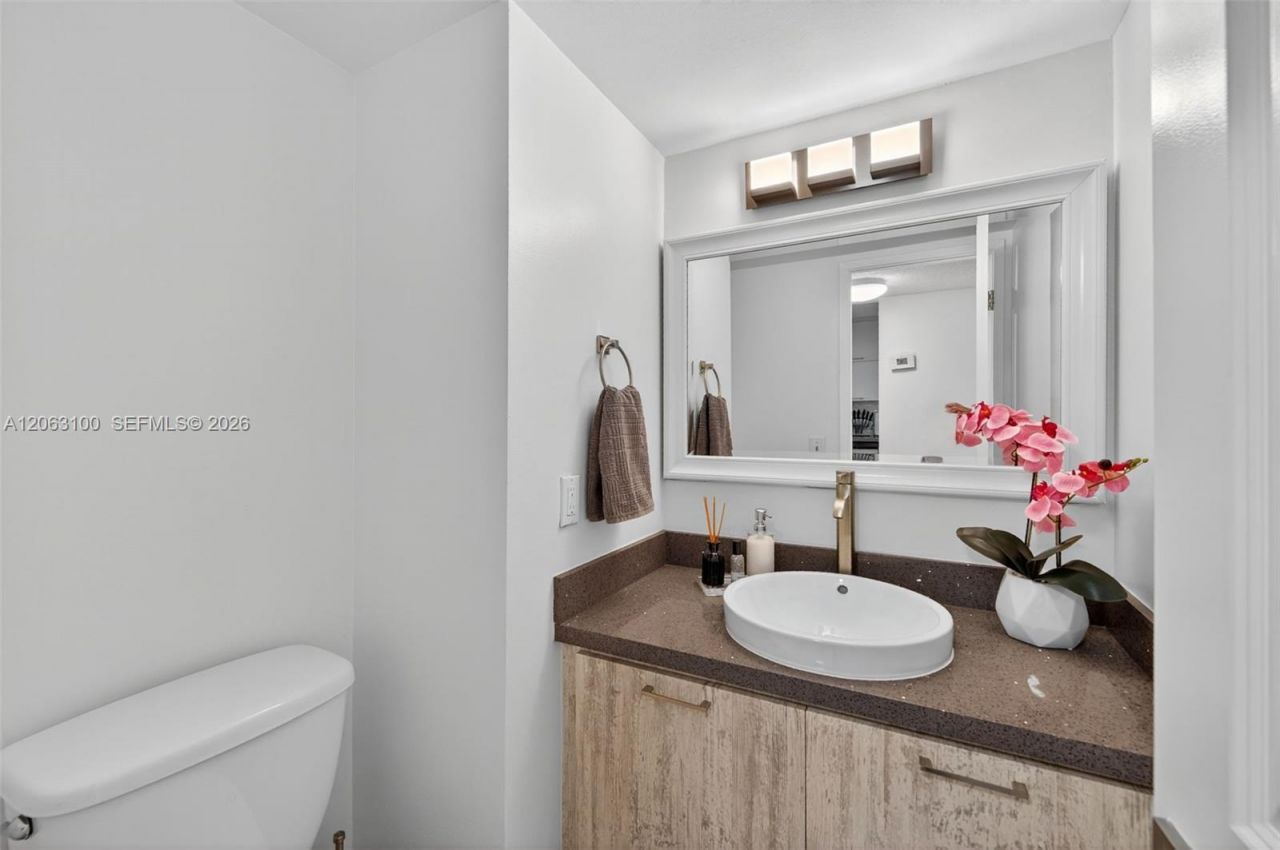 2851 NE 183rd St , Unit 605E, Aventura, FL 33160 Photo
