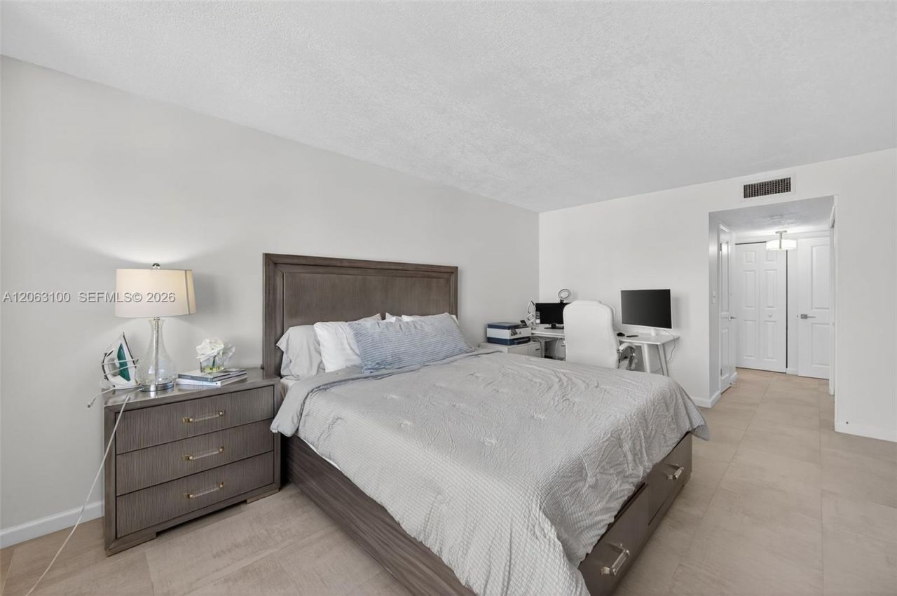 2851 NE 183rd St , Unit 605E, Aventura, FL 33160 Photo