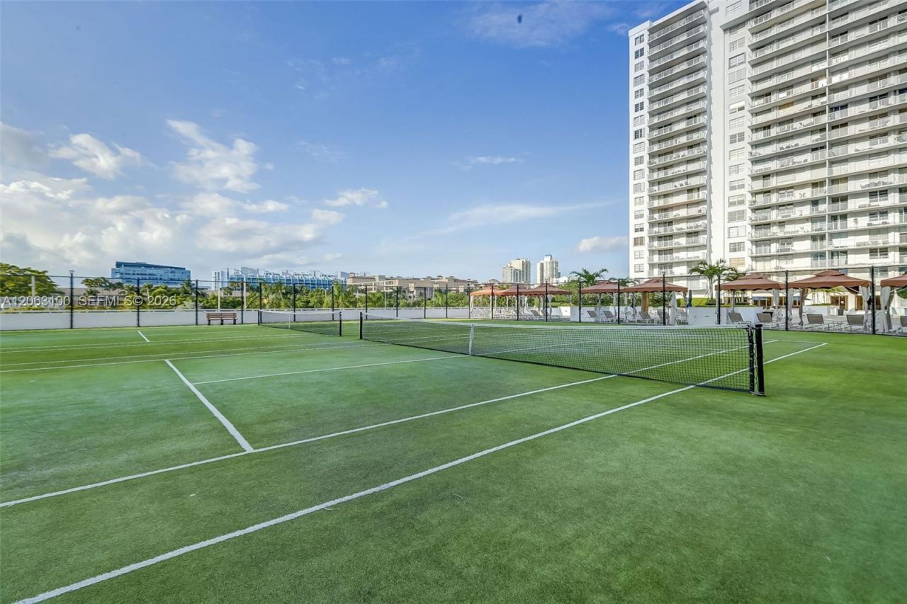 2851 NE 183rd St , Unit 605E, Aventura, FL 33160 Photo
