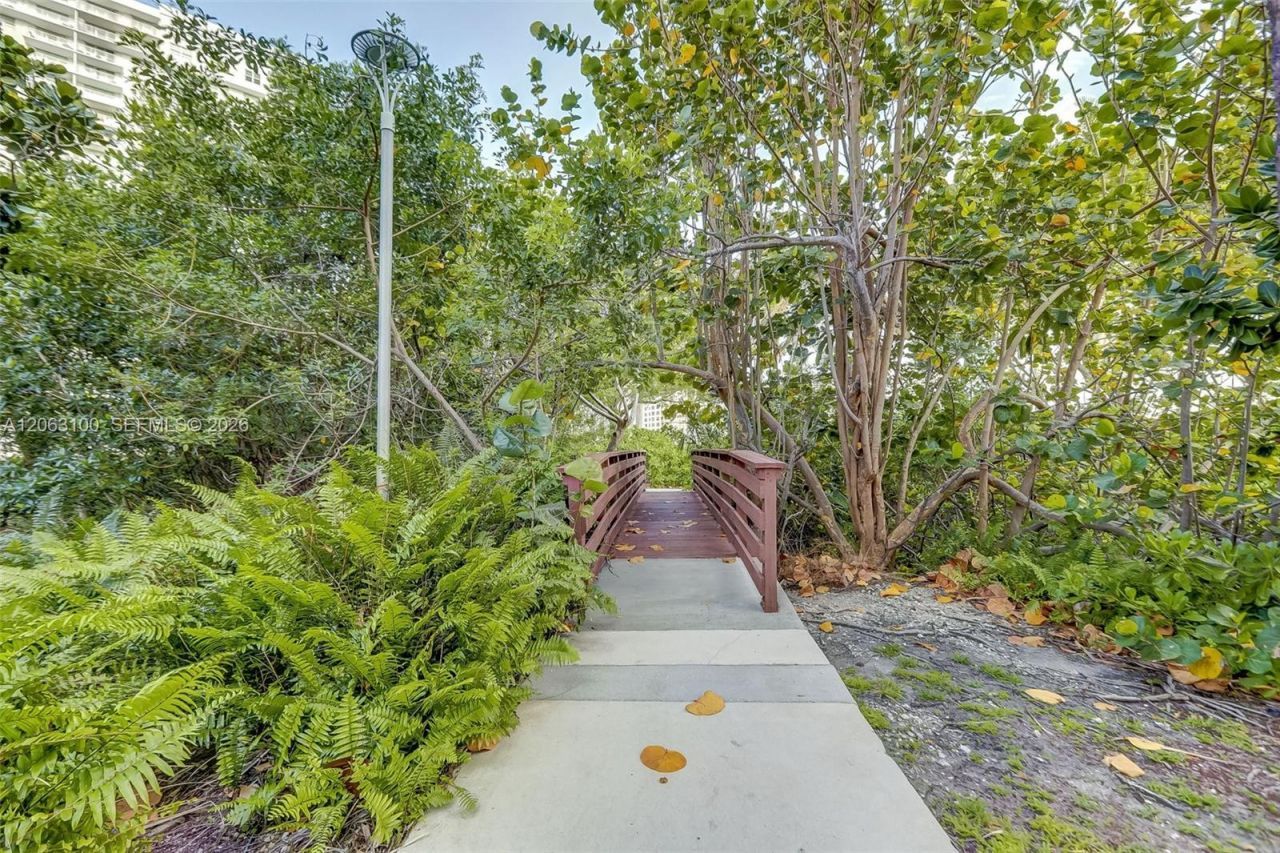 2851 NE 183rd St , Unit 605E, Aventura, FL 33160 Photo