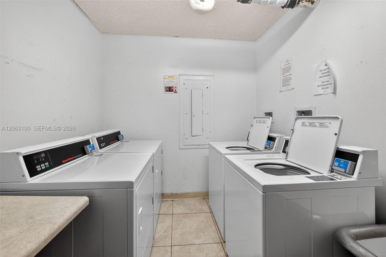 2851 NE 183rd St , Unit 605E, Aventura, FL 33160 Photo