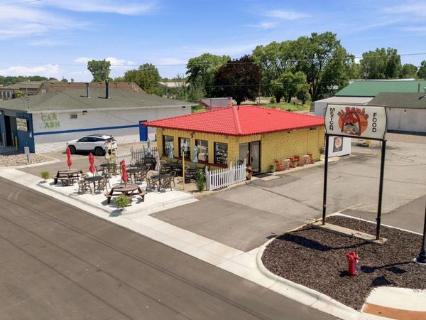 5986 Main Avenue NE, Albertville, MN 55301