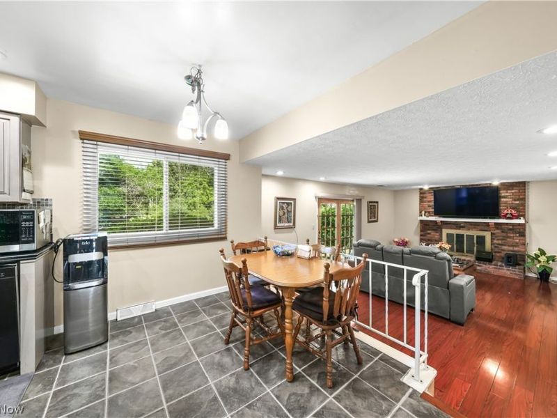 4781 N Hillary Oval, Richmond Heights, OH 44143 Photo 10
