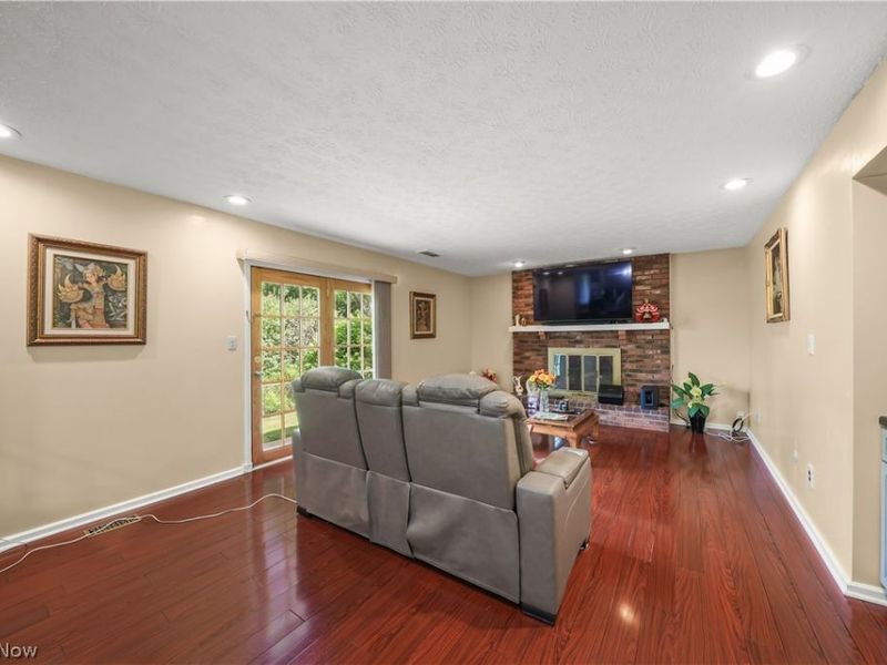 4781 N Hillary Oval, Richmond Heights, OH 44143 Photo 12