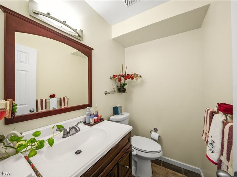 4781 N Hillary Oval, Richmond Heights, OH 44143 Photo 14